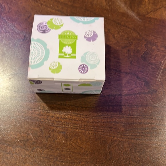 Scentsy mini fan diffuser - Picture 2 of 3